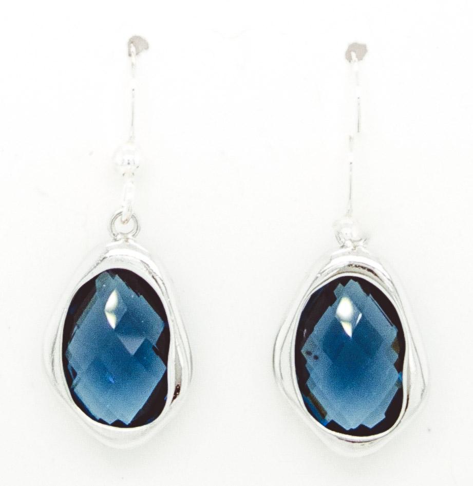 BW Earring Framed Wavy Drop Silver