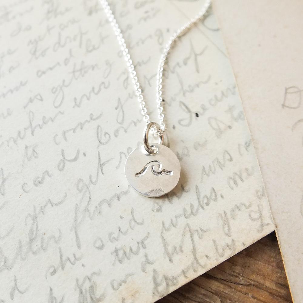 BCMING Necklace Tiny Round Wave Sterling