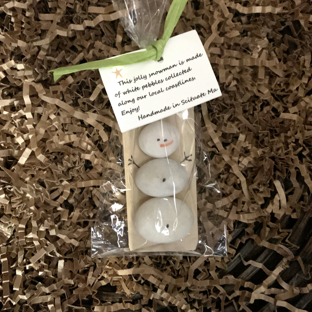 ED White Pebble Snowmen